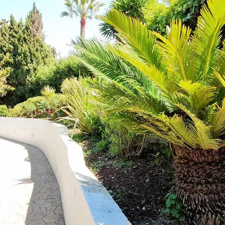 Gran Apartamento Con Jardin En Playa * إِستيبونا